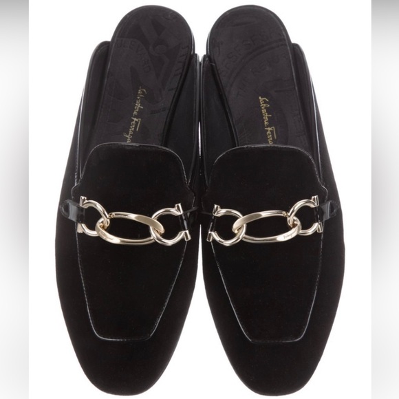 FERRAGAMO slides size 7.5 - Picture 1 of 5